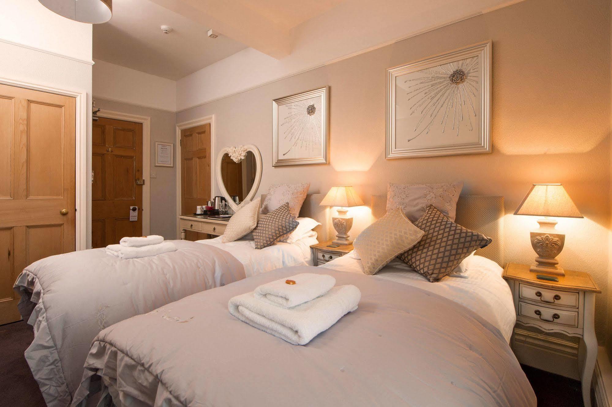 Chestnuts Guest House (Adults Only) Windermere Ngoại thất bức ảnh